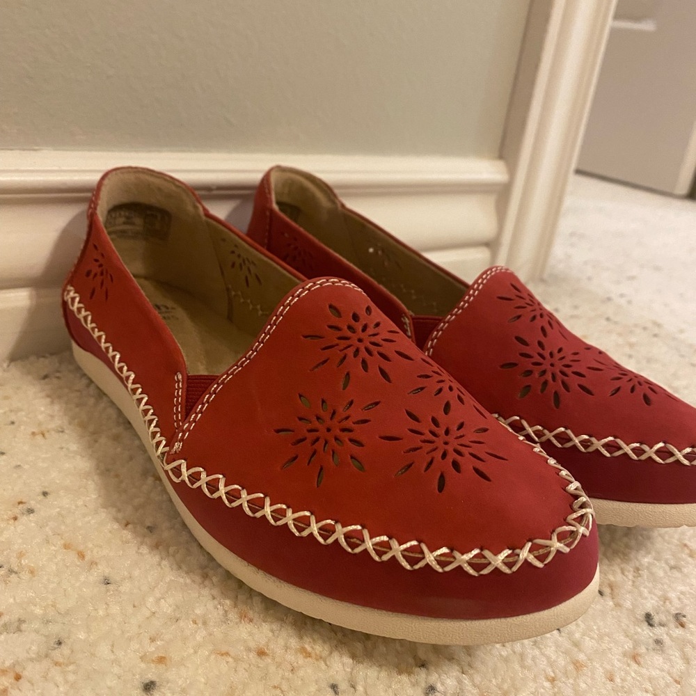 Red Earth Origins Shoe